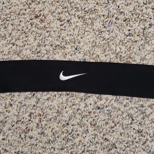 Nike headband